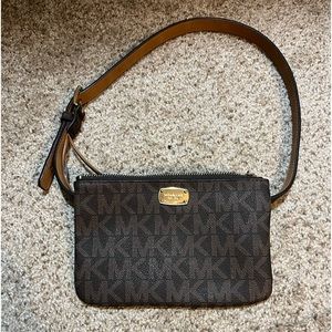 Michael Kors waist pack. Rarely used. Great for concerts or quick errands.